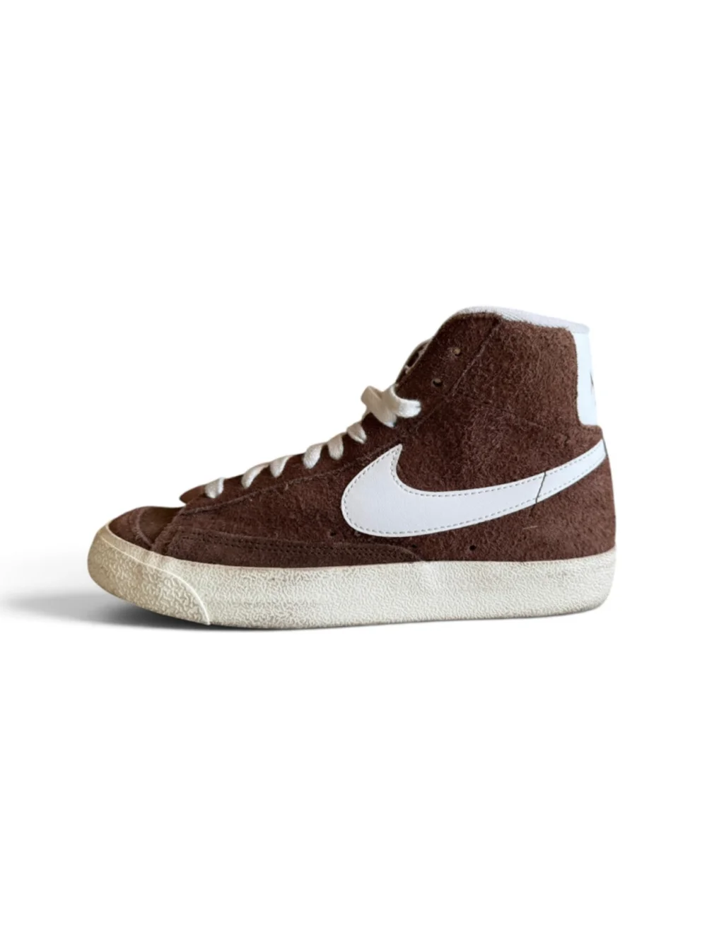 Nike Blazer Mid ‘77 Vintage Brown Suede White Sneakers Women’s Sz 7 DV7096-200
